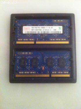 2x Hynix 1gb DDR3 SO-DIMM PC3-8500 1066mhz memorija
